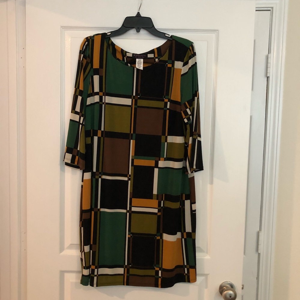 Signature by Robbie Bee dress.